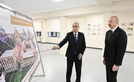 Prezident İlham Əliyev “Vətən” İdman Liseyində yenidənqurma işlərindən sonra yaradılan şəraitlə tanış olub
