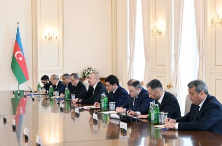 Azərbaycan Prezidenti İlham Əliyevin Pakistanın Baş naziri ilə geniş tərkibdə görüşü olub