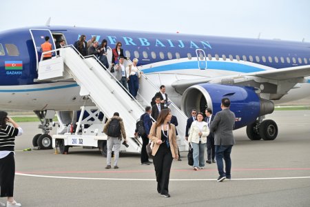 7-ci ADA Siyasi Forumunun iştirakçıları Füzuli Beynəlxalq Hava Limanına gəliblər