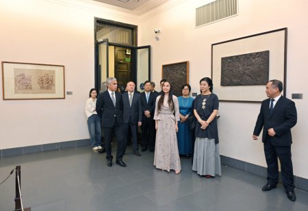 Leyla Əliyeva Vyetnam Kommunist Partiyası Mərkəzi Komitəsinin Baş katibinin xanımı ilə görüşüb Leyla Əliyeva Vyetnam Kommunist Partiyası Mərkəzi Komitəsinin Baş katibinin xanımı ilə görüşüb