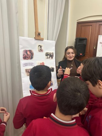 Milli Azərbaycan Tarixi Muzeyində Ümummilli lider Heydər Əliyevin anım günü ilə əlaqədar “Sən elə bir zirvəsən ki,…” adlı tədbir keçirilib