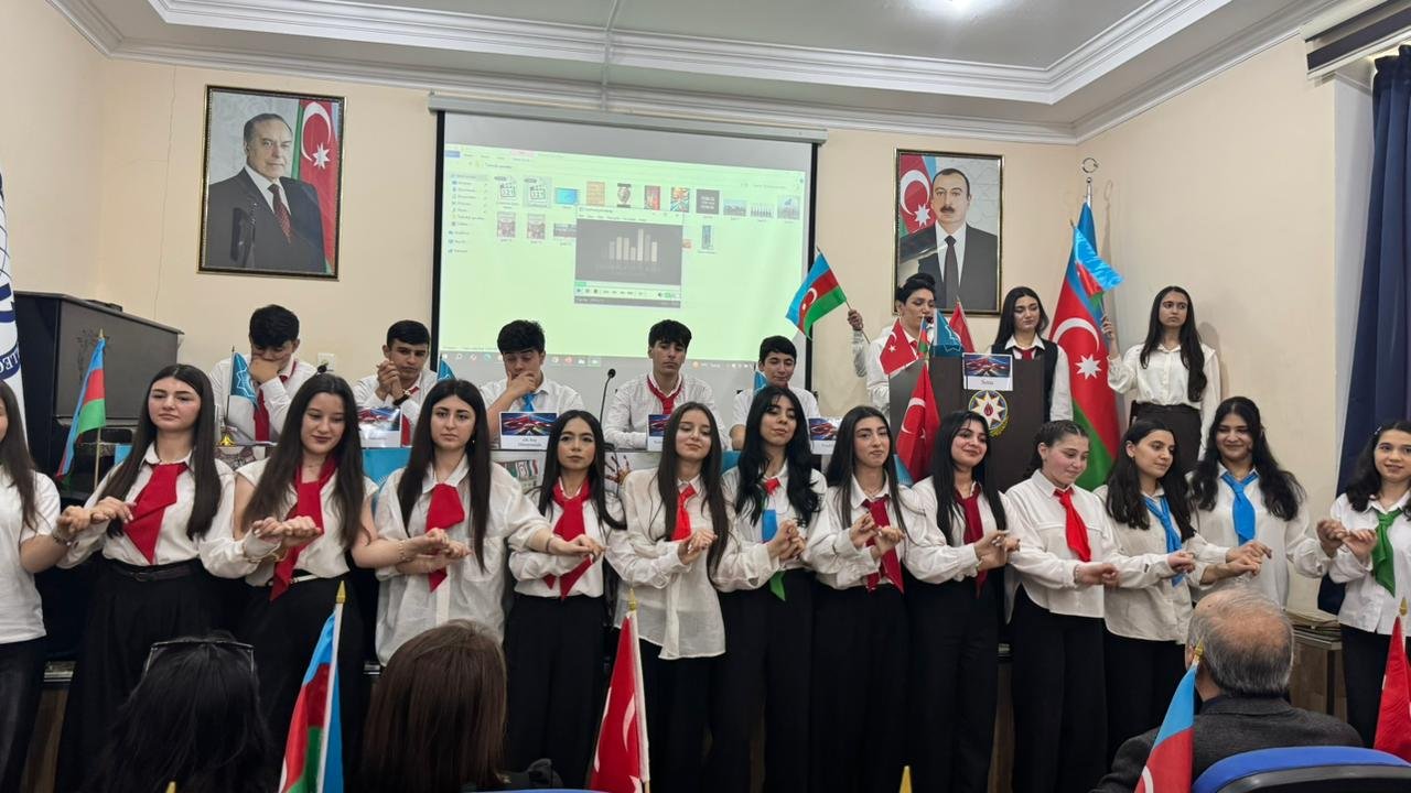 Azərbaycan Maliyyə-İqtisad Kollecində Birinci Türkoloji Qurultayın 100 illik yubileyinə həsr olunmuş möhtəşəm tədbir keçirildi