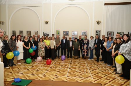 Milli Azərbaycan Tarixi Muzeyində 1 iyun Uşaqların Beynəlxalq Müdafiəsi gününə həsr olunmuş “Tarixin uşaq izləri” adlı sərgi keçirildi Milli Azərbaycan Tarixi Muzeyində 1 iyun Uşaqların Beynəlxalq Müdafiəsi gününə həsr olunmuş “Tarixin uşaq izləri” adlı sərgi keçirildi
